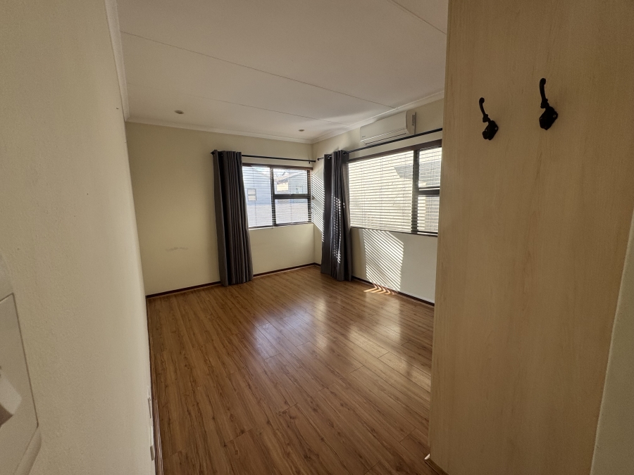 3 Bedroom Property for Sale in Olympus AH Gauteng