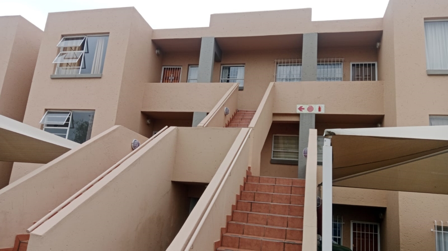 2 Bedroom Property for Sale in Randhart Gauteng