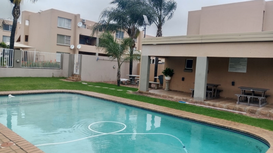 2 Bedroom Property for Sale in Randhart Gauteng