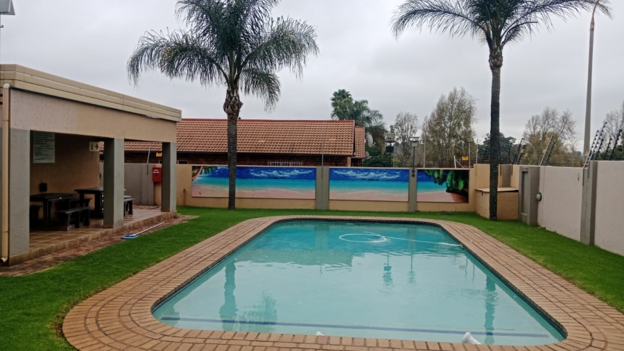 2 Bedroom Property for Sale in Randhart Gauteng