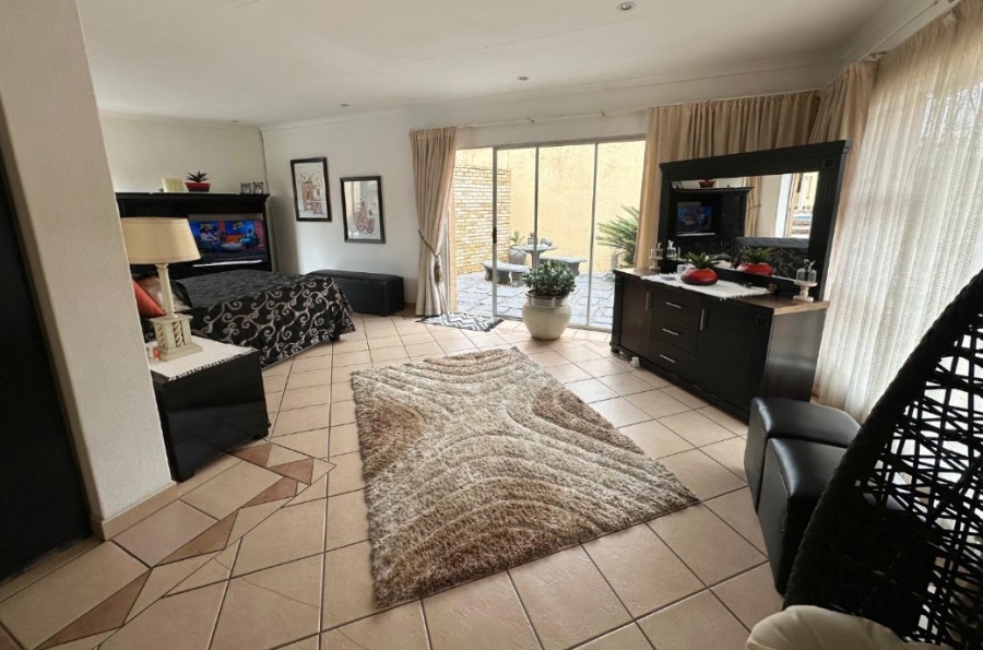 3 Bedroom Property for Sale in Mayfield Park Gauteng