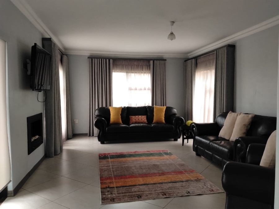 4 Bedroom Property for Sale in Helderwyk Gauteng