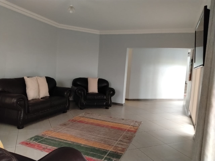 4 Bedroom Property for Sale in Helderwyk Gauteng