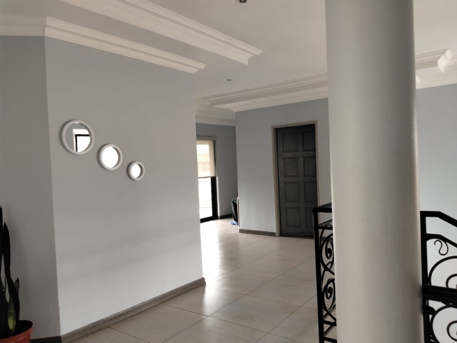 4 Bedroom Property for Sale in Helderwyk Gauteng