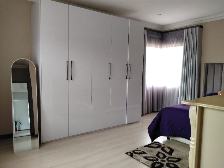 4 Bedroom Property for Sale in Helderwyk Gauteng