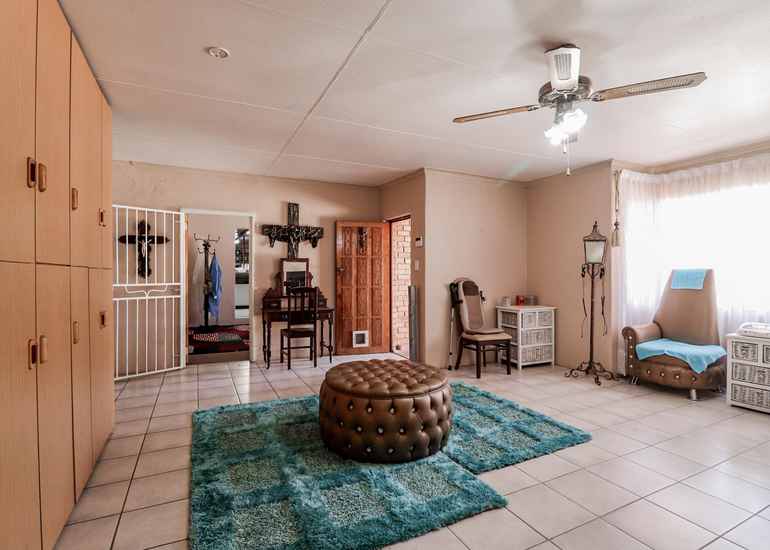18 Bedroom Property for Sale in Grootvaly Gauteng