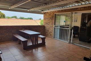 5 Bedroom Property for Sale in Kempton Park Ext 5 Gauteng