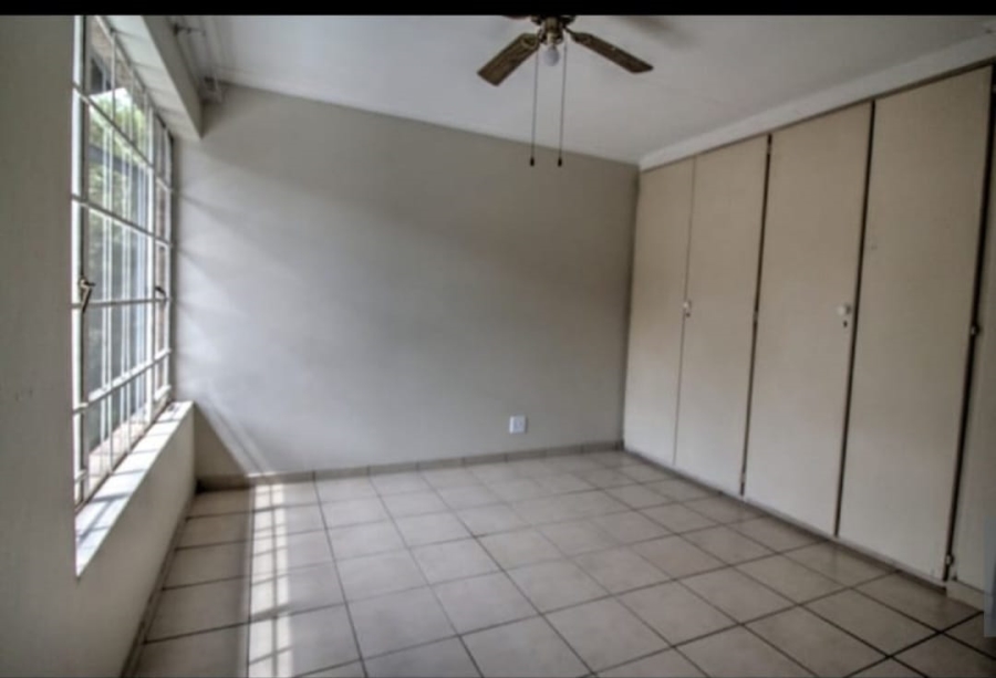 2 Bedroom Property for Sale in Van Riebeeck Park Gauteng