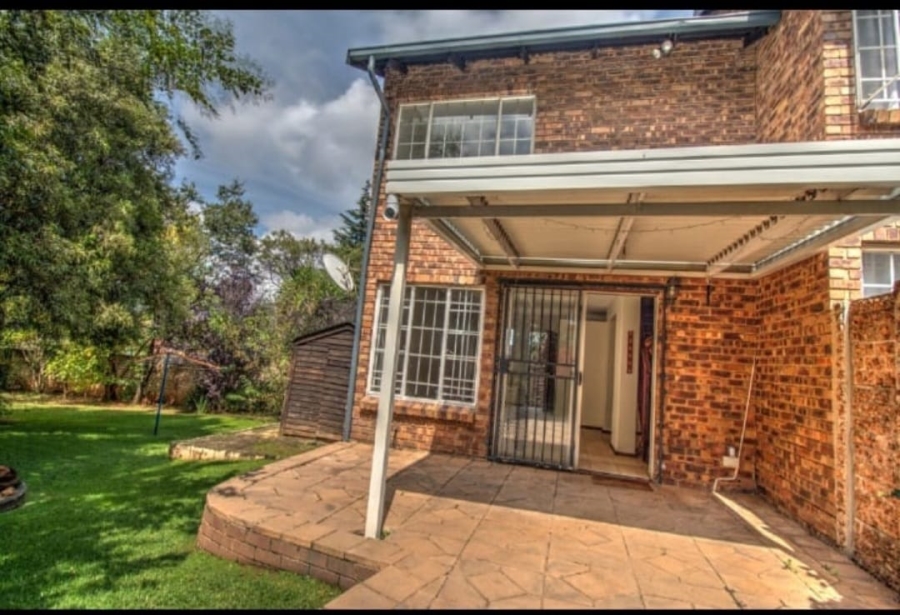 2 Bedroom Property for Sale in Van Riebeeck Park Gauteng