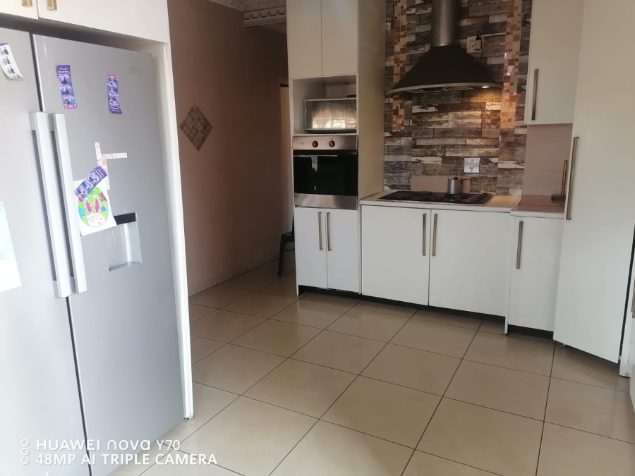 3 Bedroom Property for Sale in Mamelodi East Gauteng