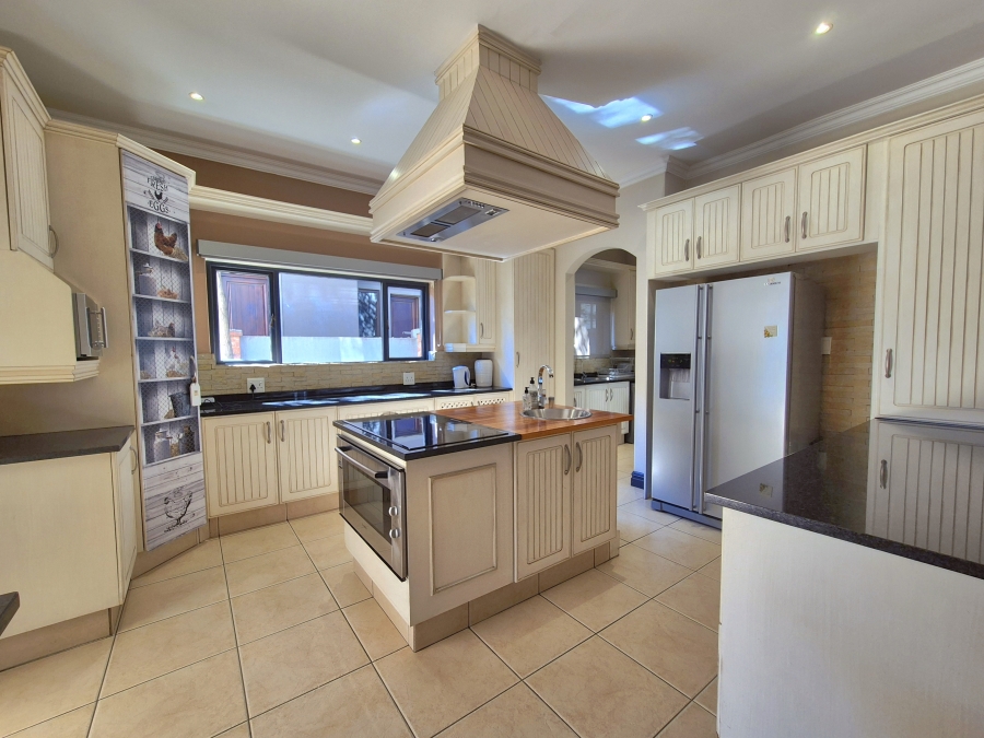 4 Bedroom Property for Sale in Sunward Park Gauteng