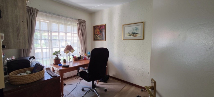 2 Bedroom Property for Sale in Lonehill Gauteng
