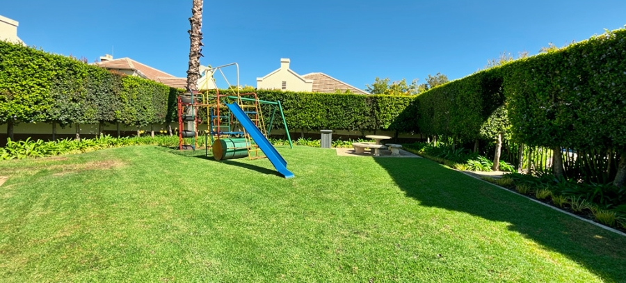 2 Bedroom Property for Sale in Lonehill Gauteng