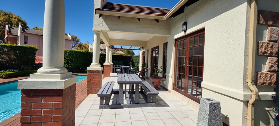 2 Bedroom Property for Sale in Lonehill Gauteng