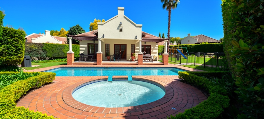 2 Bedroom Property for Sale in Lonehill Gauteng