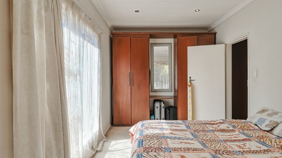To Let 4 Bedroom Property for Rent in Highveld Gauteng