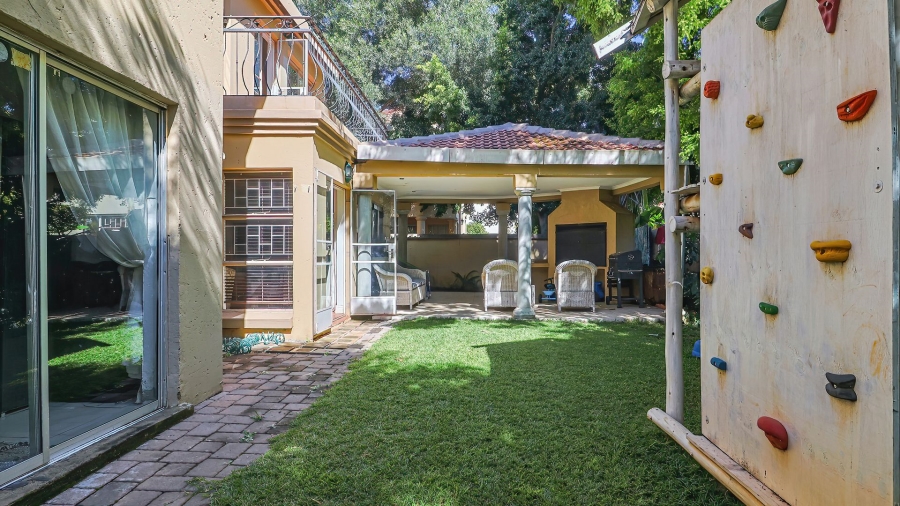 To Let 4 Bedroom Property for Rent in Highveld Gauteng