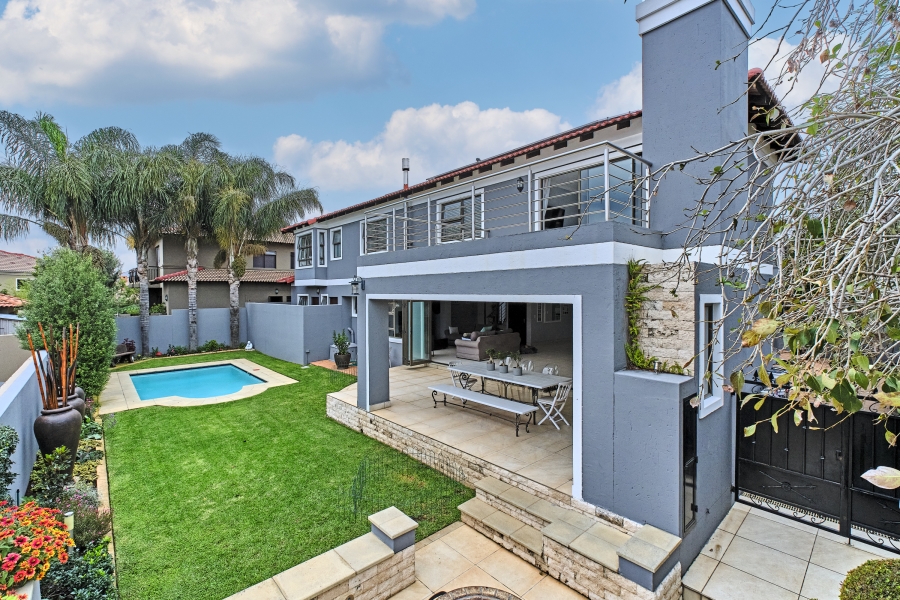 4 Bedroom Property for Sale in Greenstone Hill Gauteng