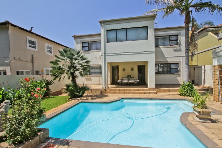 4 Bedroom Property for Sale in Kensington Gauteng