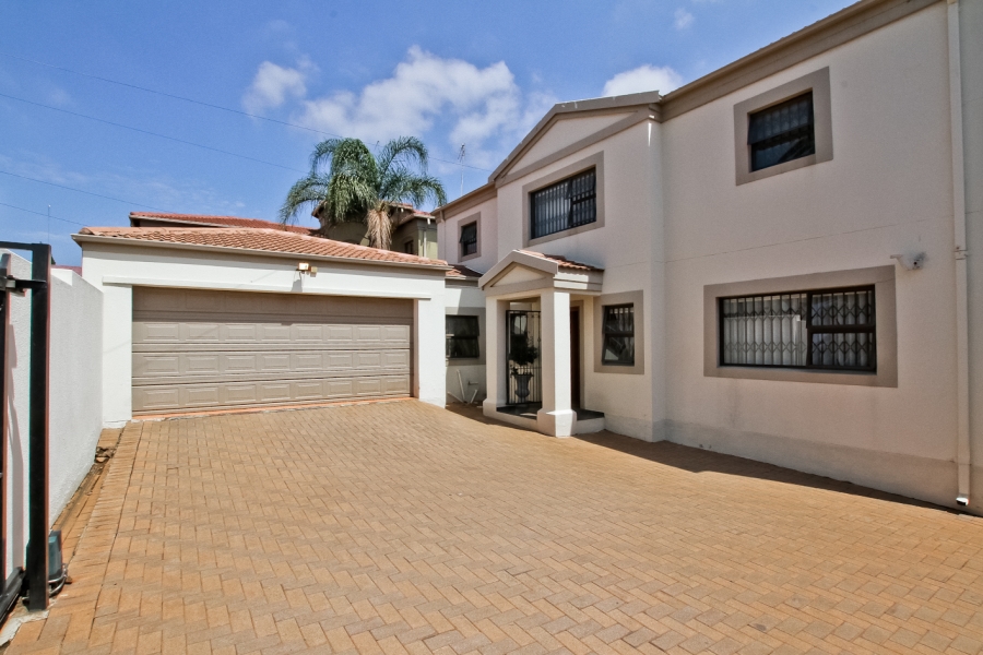 4 Bedroom Property for Sale in Kensington Gauteng