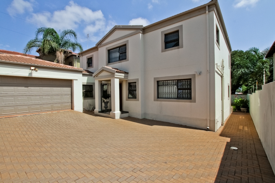 4 Bedroom Property for Sale in Kensington Gauteng