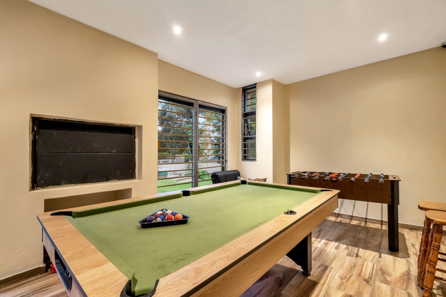 4 Bedroom Property for Sale in Wendywood Gauteng
