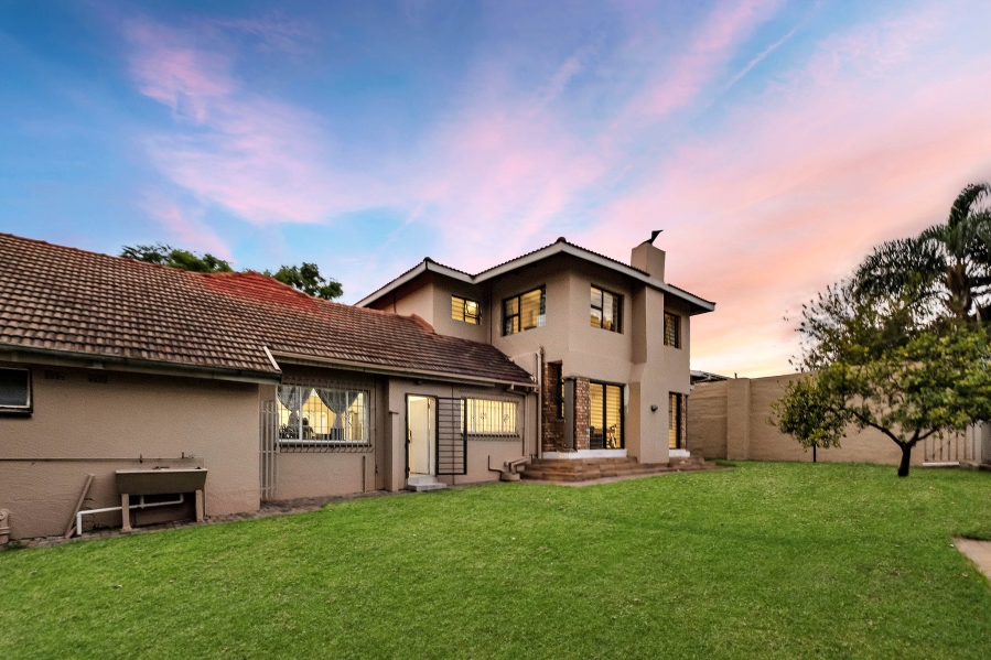 4 Bedroom Property for Sale in Wendywood Gauteng