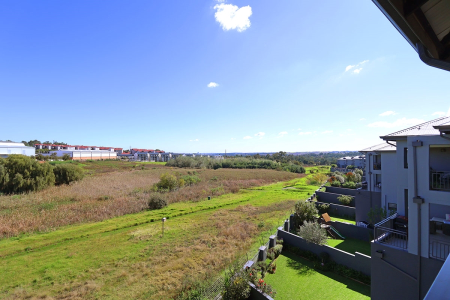 1 Bedroom Property for Sale in Modderfontein Gauteng