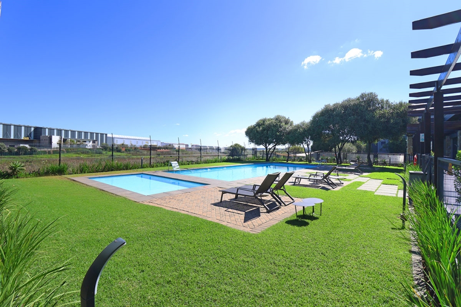 1 Bedroom Property for Sale in Modderfontein Gauteng