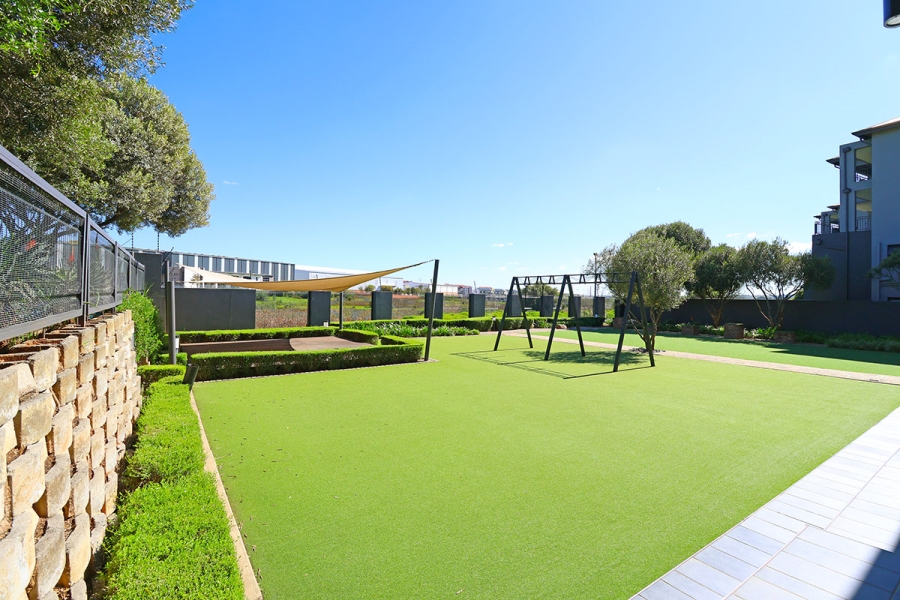 1 Bedroom Property for Sale in Modderfontein Gauteng