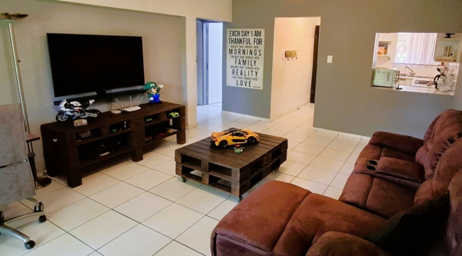 2 Bedroom Property for Sale in Sunninghill Gauteng