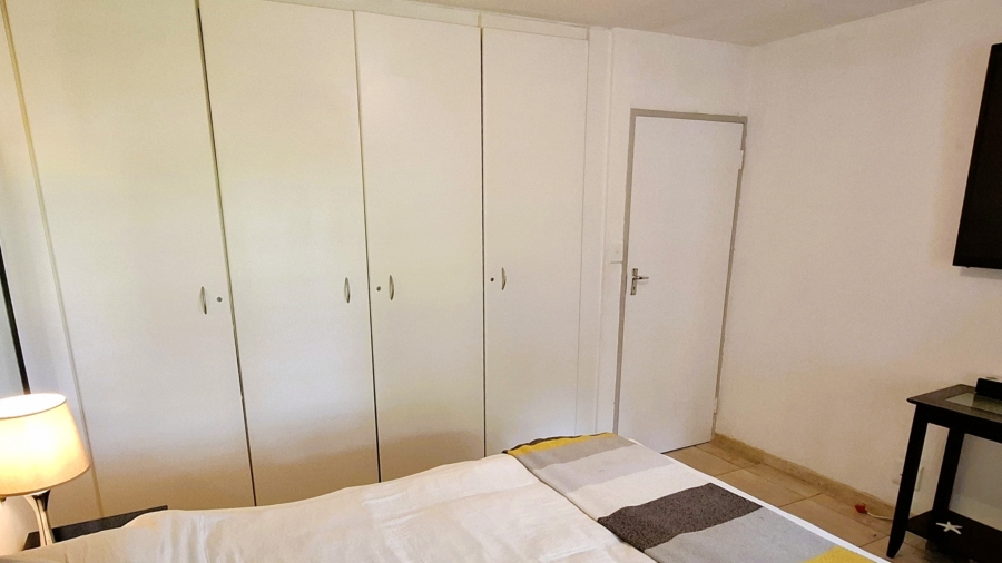 2 Bedroom Property for Sale in Sunninghill Gauteng