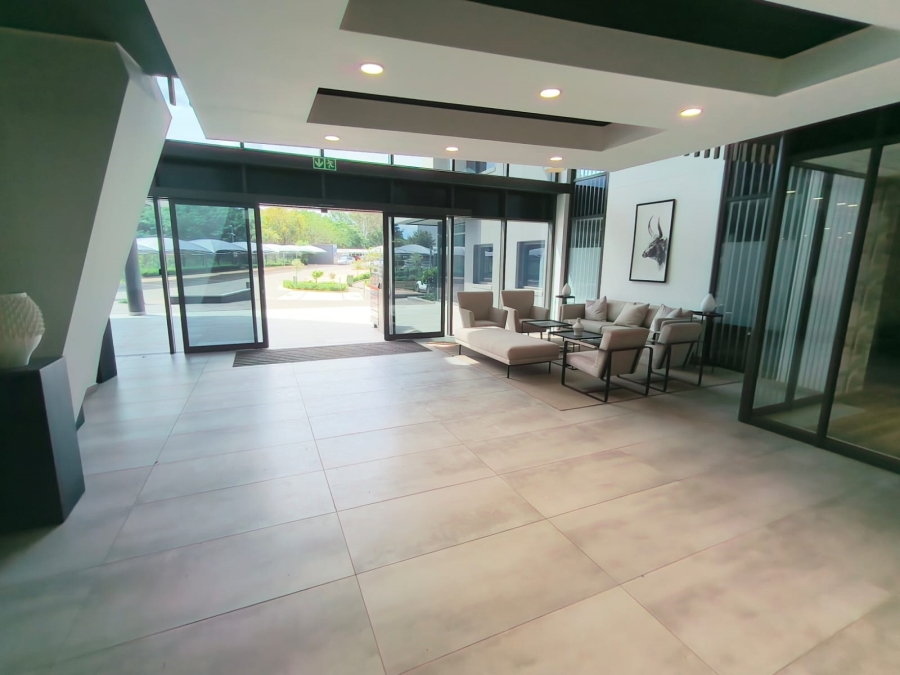 To Let Commercial Property for Rent in Die Hoewes Gauteng