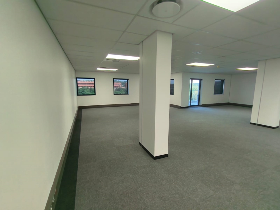 To Let Commercial Property for Rent in Die Hoewes Gauteng