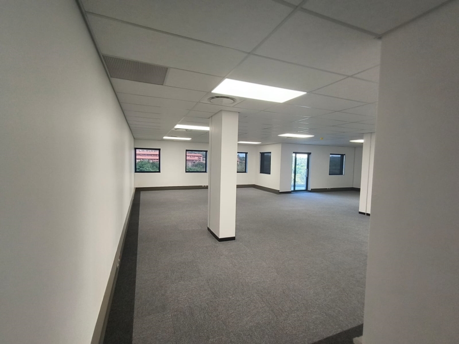 To Let Commercial Property for Rent in Die Hoewes Gauteng