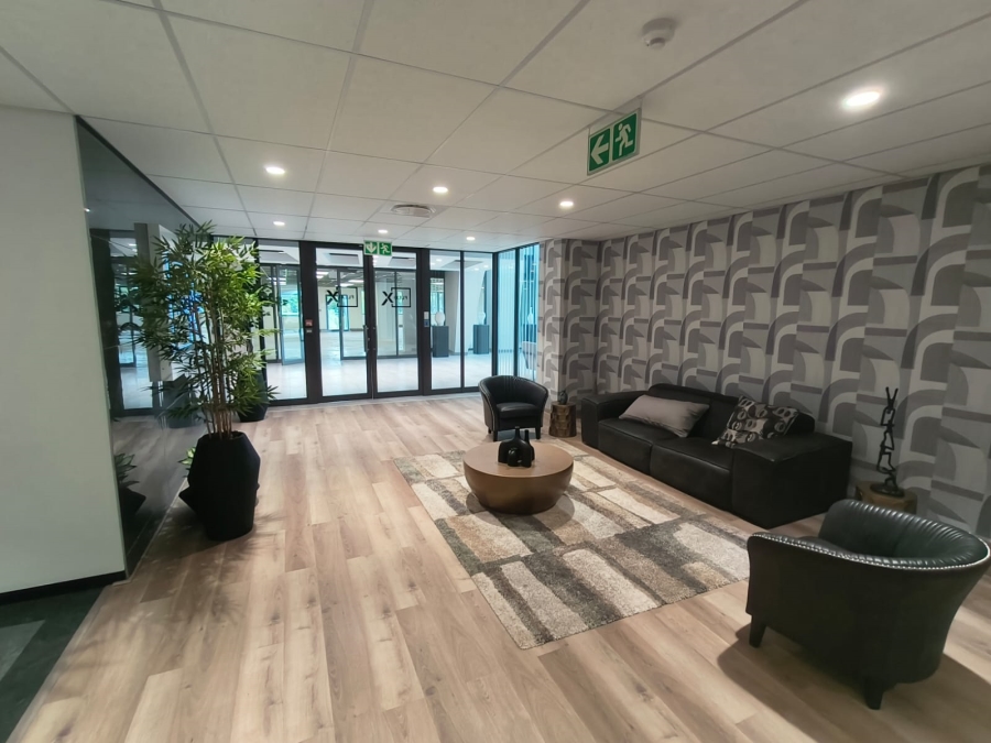 To Let Commercial Property for Rent in Die Hoewes Gauteng