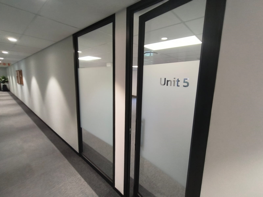 To Let Commercial Property for Rent in Die Hoewes Gauteng