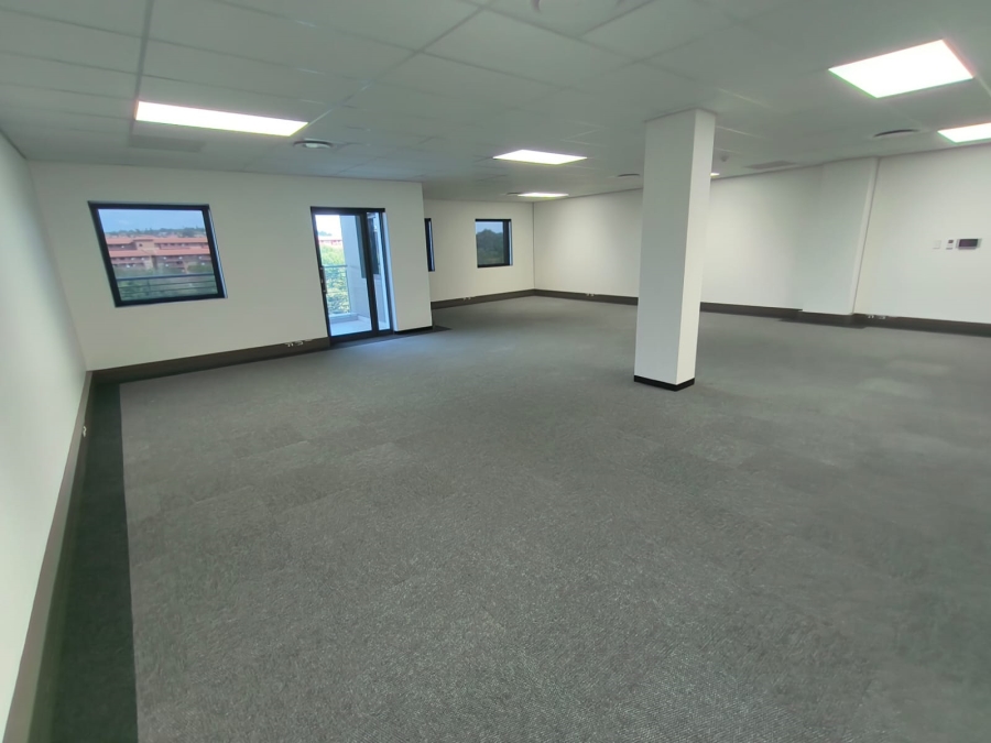 To Let Commercial Property for Rent in Die Hoewes Gauteng