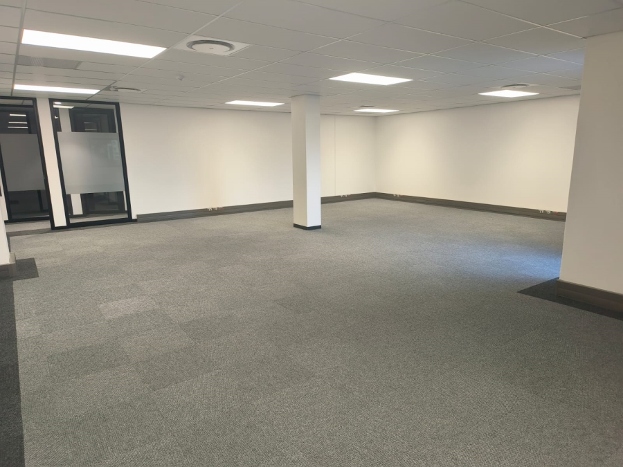 To Let Commercial Property for Rent in Die Hoewes Gauteng