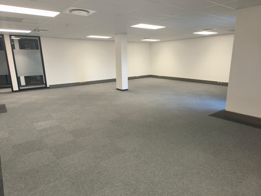 To Let Commercial Property for Rent in Die Hoewes Gauteng