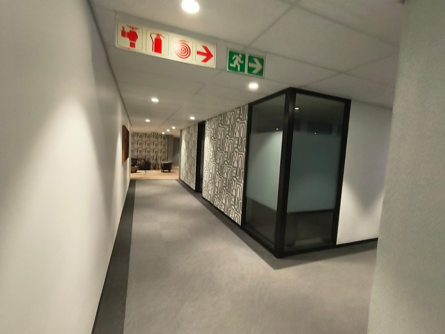 To Let Commercial Property for Rent in Die Hoewes Gauteng