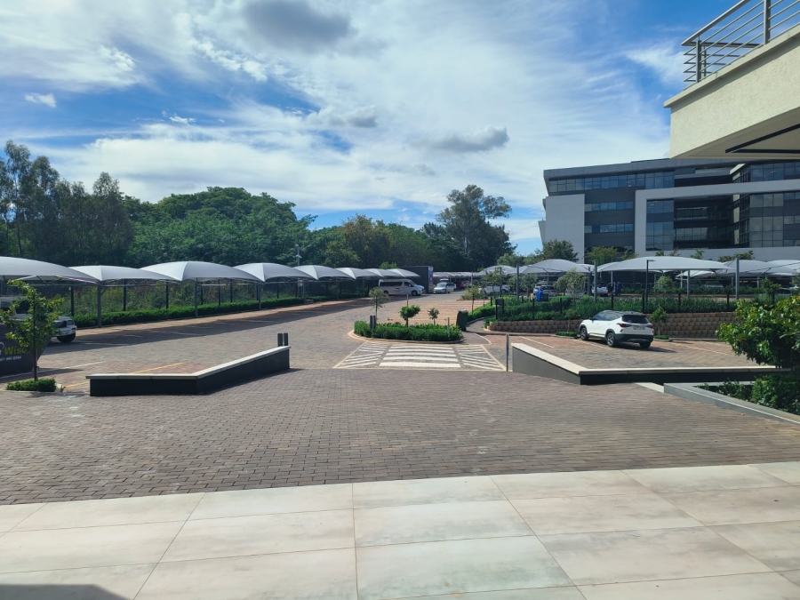 To Let Commercial Property for Rent in Die Hoewes Gauteng