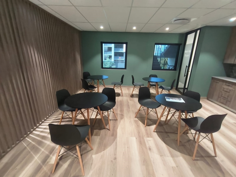 To Let Commercial Property for Rent in Die Hoewes Gauteng