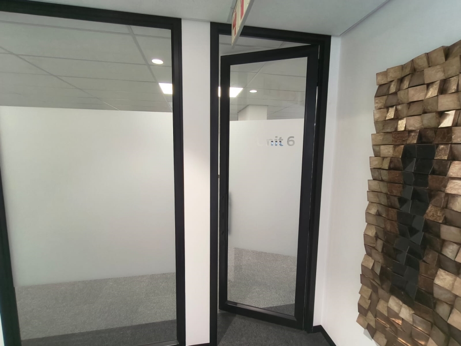 To Let Commercial Property for Rent in Die Hoewes Gauteng