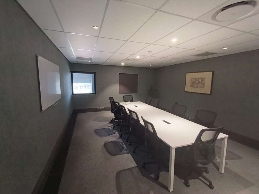 To Let Commercial Property for Rent in Die Hoewes Gauteng