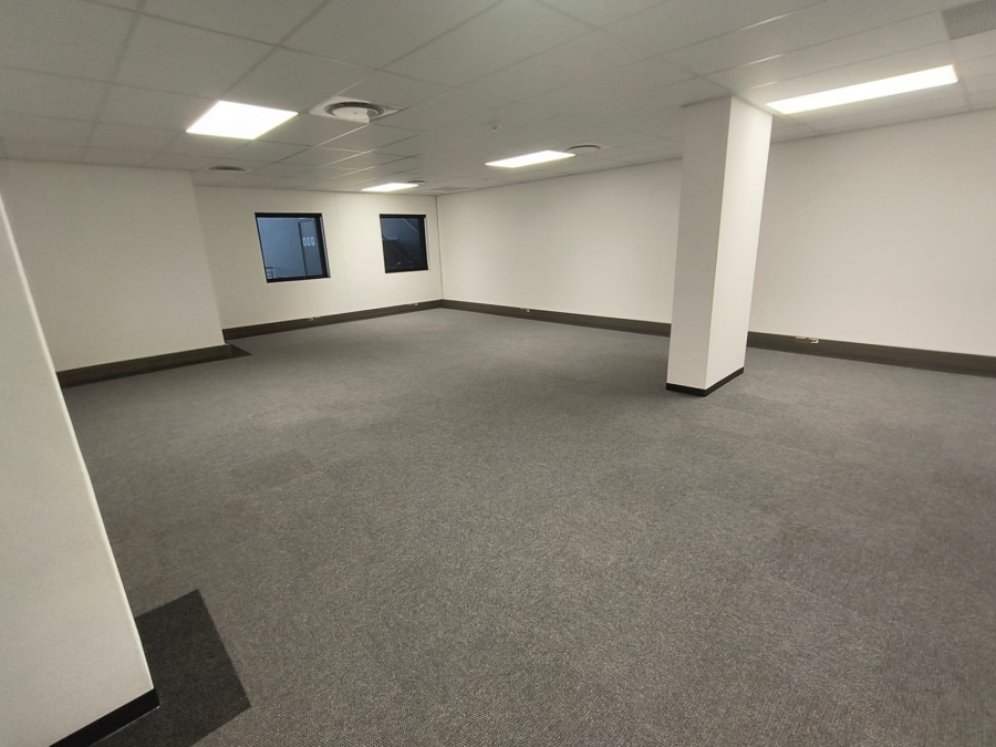 To Let Commercial Property for Rent in Die Hoewes Gauteng