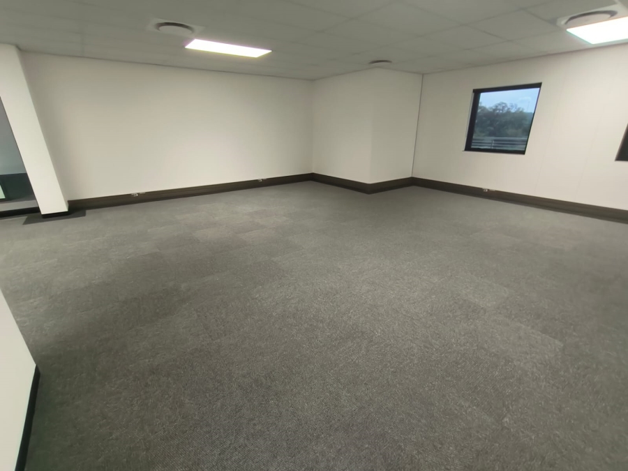 To Let Commercial Property for Rent in Die Hoewes Gauteng