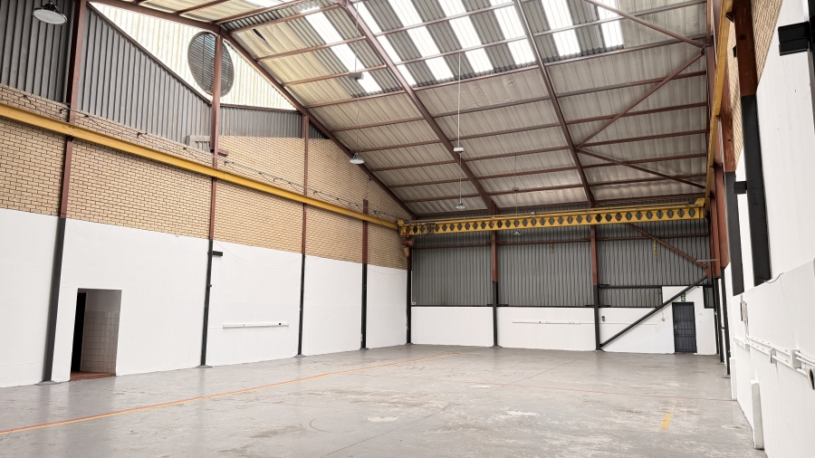 To Let Commercial Property for Rent in Rooihuiskraal Gauteng