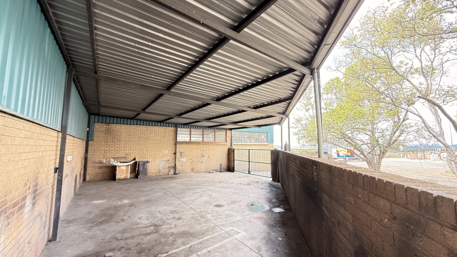 To Let Commercial Property for Rent in Rooihuiskraal Gauteng