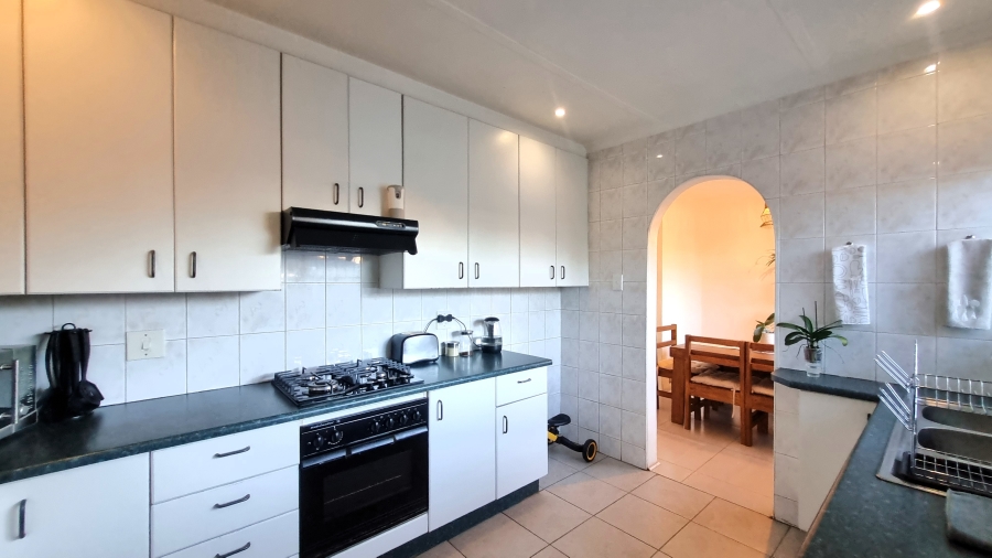 3 Bedroom Property for Sale in Mimosa Park Gauteng